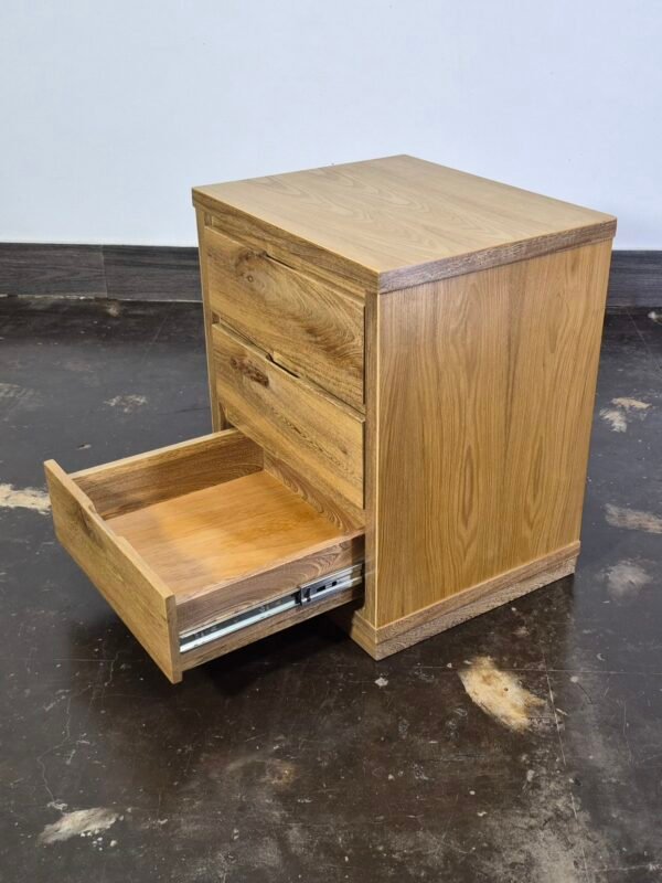 nochero nogal 3 caj auto draft